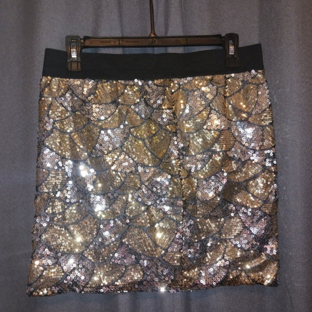 Charlotte Russe Bling Gold‎ Silver Sequin Mini Skirt Rockstar Glam  L